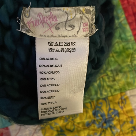 Free People teal and green knit pom pom beanie winter hat. - Picture 2 of 2